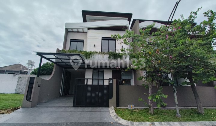 Rumah Graha Family Lebar 10 Ada Private Lift Surabaya Barat 2