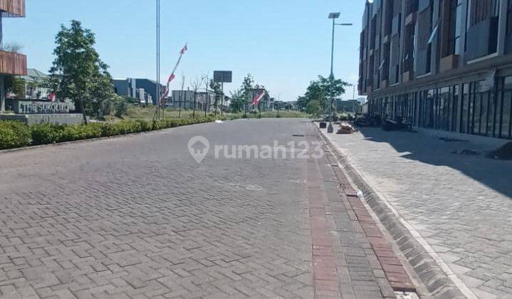 Ruko murah bagus 3 lantai row depan 20 meter lokasi e eastern park surabaya timur 2