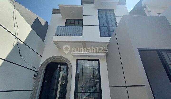 Dijual Rumah Baru di Mulyosari Dekat Kulinary, Sekolah Dan Univ Its Dan Unair Surabaya Timur . 2