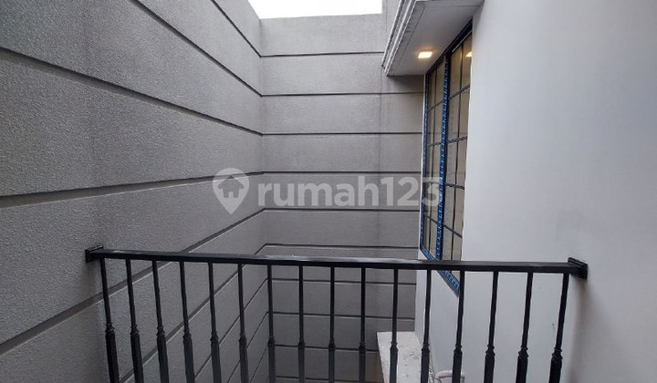 Rumah Baru 500 Meter Dari Boulevard Araya Galaxy Bumi Permai Surabaya 2