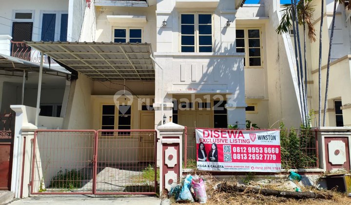 Ready-to-use Darmahusada Mas house near Unair, ITS, Galaxy Mall and Pakuwon City Mall Surabaya.