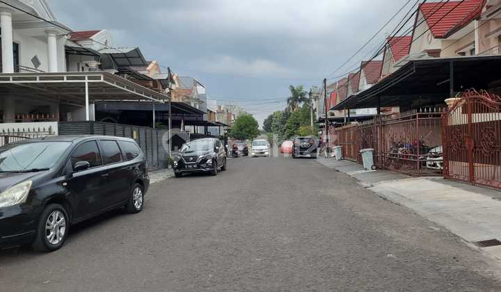 DIJUAL CEPAT Rumah Citra 2 Ext, Jakarta Barat. Lt (8x18) SHM 2.5 Lantai 2
