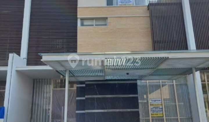 For Rent: House in The Chopin Signature Golf Island Cluster, PIK, Land Size 10 x 25, 3 floors For Rent: House in The Chopin Signature Golf Island Cluster, PIK, Land Size 10 x 25, 3 floors