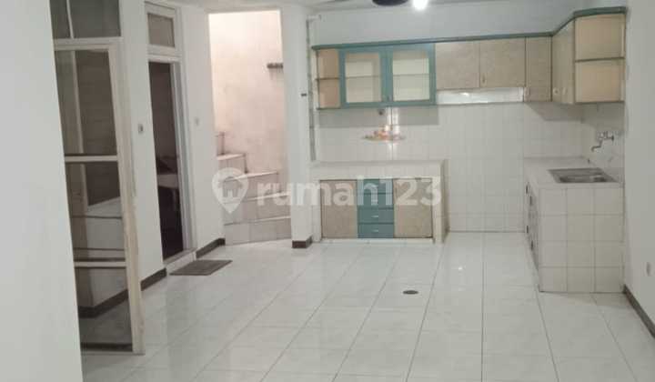 Disewa Rumah Muara karang  Ukuran 6 x 20 Hadap selatan 2 Lantai 