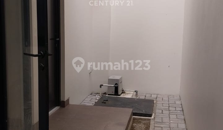 Rumah 2 Lantai Regia Premium Summarecon Crown Gading Bekasi 2