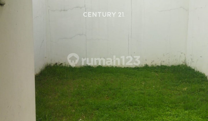 Green Point 2-Story Shop House Green Ara Harapan Indah Bekasi