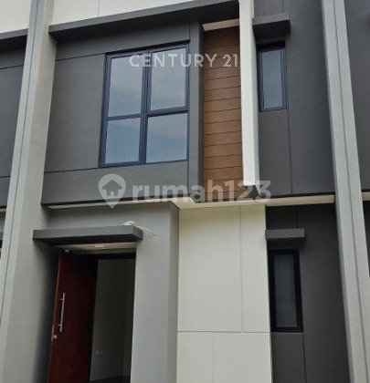 For Sale & For Rent House in Summarecon Crown Gading, Bekasi For Sale & For Rent House in Summarecon Crown Gading, Bekasi