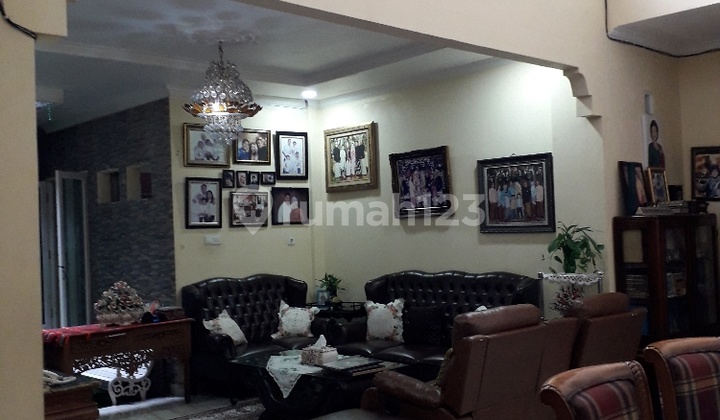 2½ Story House in Boulevard Hijau, Harapan Indah. Bekasi 2