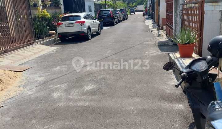 For Sale 2 and a Quarter Story House in Sunter Agung Perkasa, North Jakarta 2