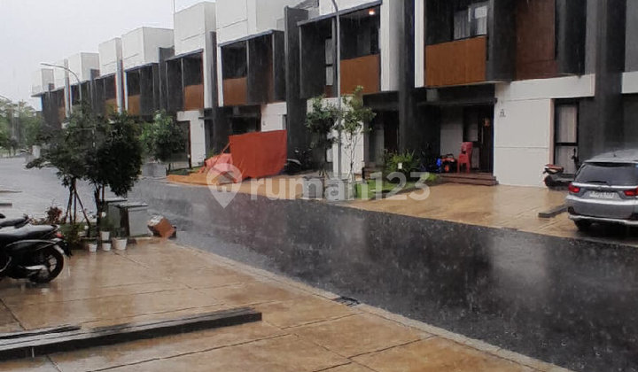 For Immediate Rent: House at Summarecon Crown Gading SCG Bekasi For Immediate Rent: House at Summarecon Crown Gading SCG Bekasi