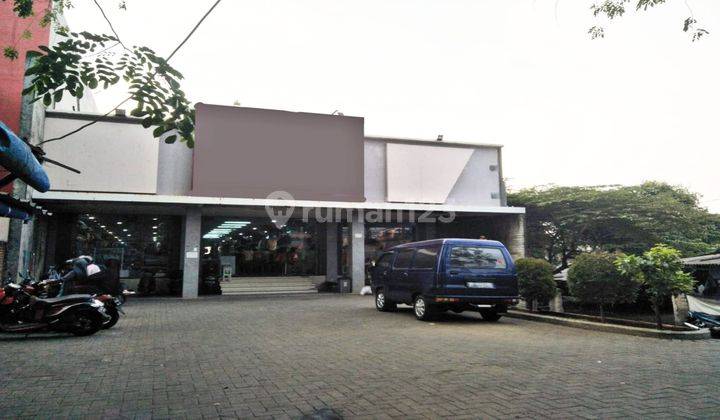 Disewakan Ruko Besar Eks Supermarket Jalan Raya Patriot Kranji, Bekasi 1