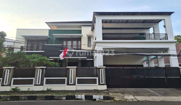 Dijual Rumah Mewah 2 Lantai Di Menteng, Jakarta Pusat 2