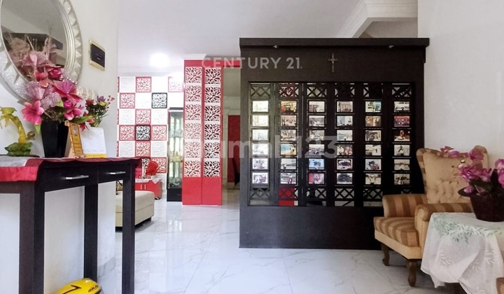 For Quick Sale: Green Boulevard Regency House, Harapan Indah, Bekasi 2