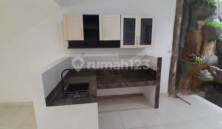 Disewakan Rmh 2 Lantai Dlm Cluster Harmoni di Harapan Indah - Bekasi 2