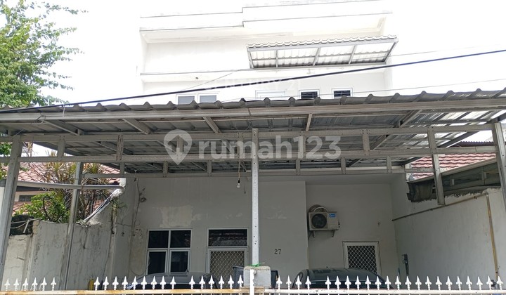 Dijual Rumah Nyaman Siap Huni di Taman Modern Jakarta Timur Dijual Rumah Nyaman Siap Huni di Taman Modern Jakarta Timur