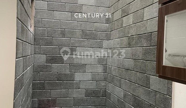 Dijual Rumah Baru  Lux Lokasi Pondok Bambu Jakarta Timur 2
