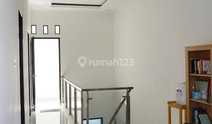 Rumah 2 Lantai Siap Huni Di Jatiwaringin Full Furnish 2