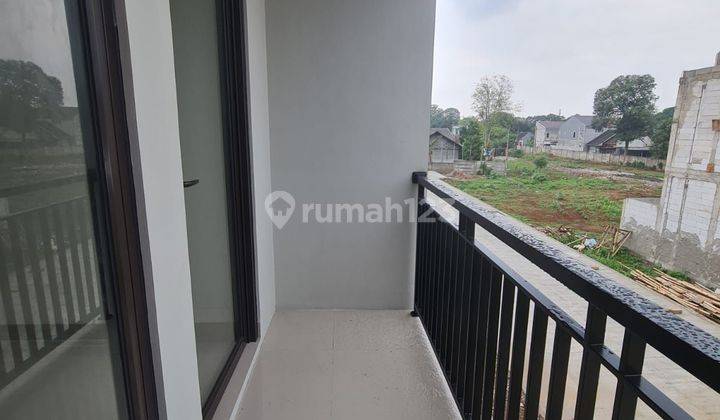 Rumah 2 Lantai Murah Plus Rooftop 10