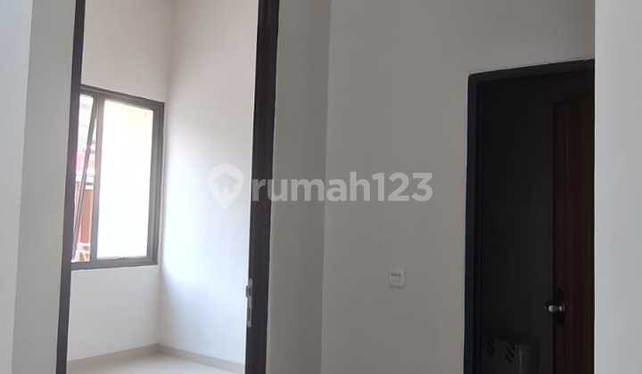 Rumah Suap Huni Lengkap Fasilitas di Semplak Bogor 2