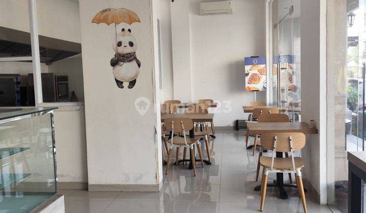 Ruko Gandeng Cocok untuk Coffee shop, Bakery and Cake, Retaurant. Cantik dan Keren .Harga murah dan terjangkau masih bisa NEGO. Di Area Komersial komplek pertokoan dan ruko. Di jalan Raya Bojongsari Sawangan Depok. Dekat The Park Mall