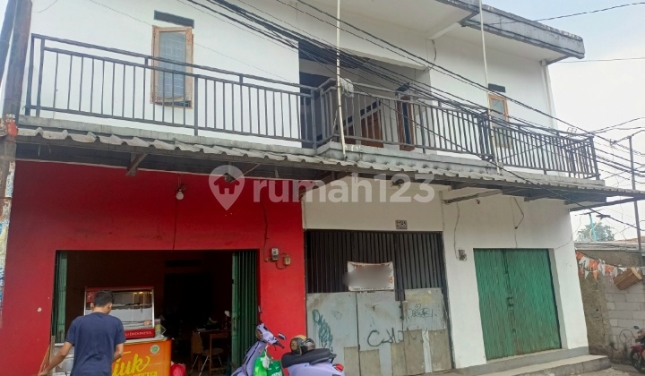 Rumah Kost 2 Lantai Full Terisi Termurah di Ciputat Tangerang Selatan. Dekat Tip Top Swalayan, Rs Sari Asih, Terminal Bus Trans Jakarta, Kampus Uin, 20 Menit ke Statsiun MRT Lebak Bulus