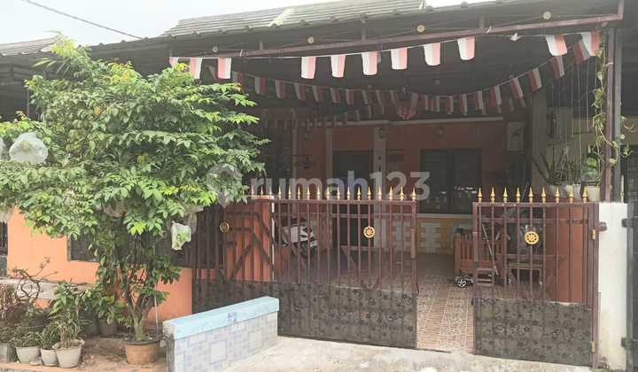 Termurah Rumah Cluster Minimalis Modern. Nyaman,Aman,Strategis. Dekat The Park Mall, Indogrosir, Hy Fresh Swalayan, Rs Mitra Keluarga, Toll Pamulang - Bandara Soeta, Pamulang - Depok. Mc Donald, Starbuck Caffe, Hoka2 Bento