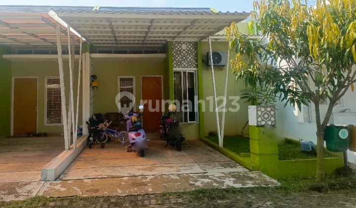 Rumah Di Vila Rizky Ilhami. Sawangan Depok. Siap Huni, Strategis Dekat Hy Fresh Swalayan Pujasari Swalayan, Bakti Karya Swalayan, Rs Brawijaya, Rsud Depok, Starbuck Caffee,mc Donald, Hoka2 Bento, Perbankan, Sekolah Toll Gate Sawangan - Antasari, Toll Gate