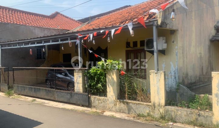 Rumah Di Hook/pojok Punya 2 Muka. Di Jalan Abdul Wahab Sawangan Depok. Dekat Ke : The Park Mall, Bakti Karya Swalayan, Rsud Depok. Rs Brawijaya Toll Gate Sawangan - Antasari. Toll Gate Pamulang - Bandara Soeta. Rumah Di Hook/pojok Punya 2 Muka. Di Jalan Abdul Wahab Sawangan Depok. Dekat Ke : The Park Mall, Bakti Karya Swalayan, Rsud Depok. Rs Brawijaya Toll Gate Sawangan - Antasari. Toll Gate Pamulang - Bandara Soeta.