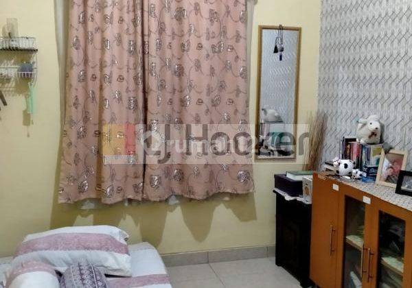 Rumah minimalis cantik dekat statsiun KA Depok Baru 2