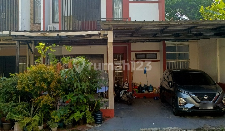 Rumah Cantik Dlm Cluster 2 Lantai. Jual Cepat Bu. Strategis,nyaman,aman Dg Kolam Renang Anak Dan Dewasa, Masjid, Taman,lap. Olah Raga. 5 Menit Ke The Park Mall, Hy Fresh Swalayan, Farmers Market, Rs Brawijaya, Rs Mitra Keluarga, Starbuck Caf 2