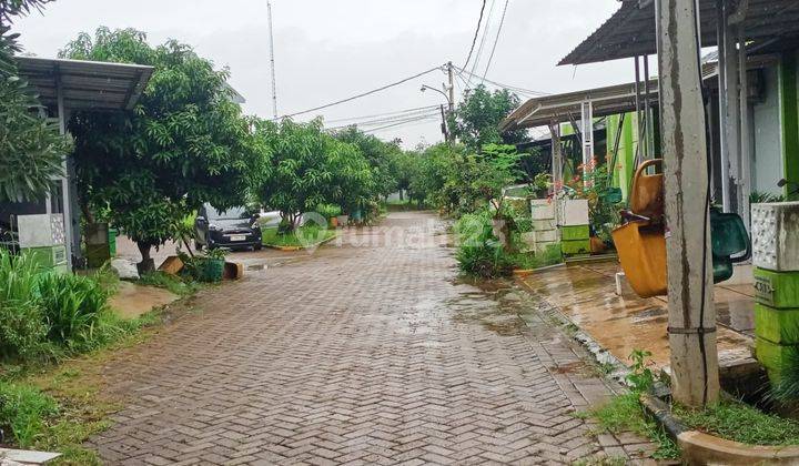 Dijual Rumah 2 Lantai Murah Luas Tinggal Finishing Perumahan Villa Rizki Sawangan Depok . Selling Point :- Lokasi Didalam Cluster Islami- Dikelilingi Mesjid Dan Mushola- Lingkungan Terawat- Dekat Jalan Tol- Fasilitas Pendidikan- Dekat Rumah Sakit Brawijay 2