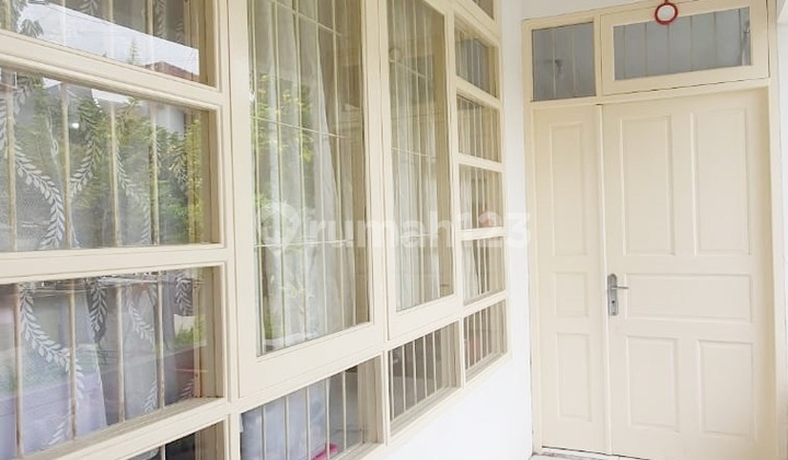 Affordable, Spacious 800 M2 House, Strategic Location; Near Toll Access, KRL Station, BXC Mall, RSPB, Schools, etc. on Jl. Kasturi, Bintaro Jaya 9