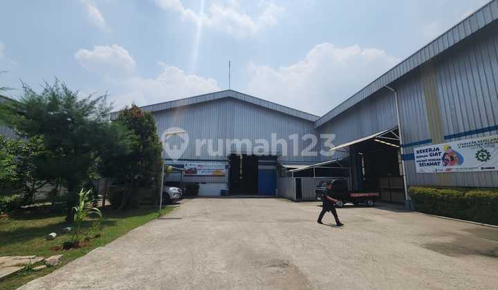 For Sale Immediately!! Factory in a Strategic Location; Near Toll Access, KRL Station, Wide Road, etc. in Serua, Bojongsari, Depok