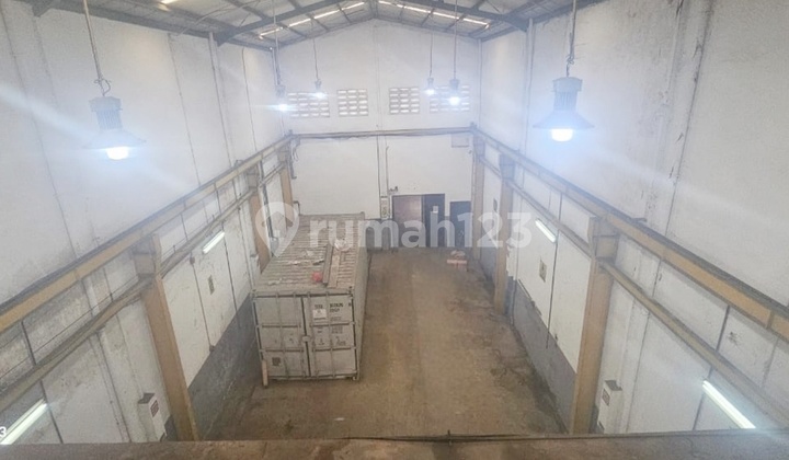 Quick Sale!!! Ready-to-Use Warehouse, Strategic Location, In Sedayu Bizpark Daan Mogot, West Jakarta