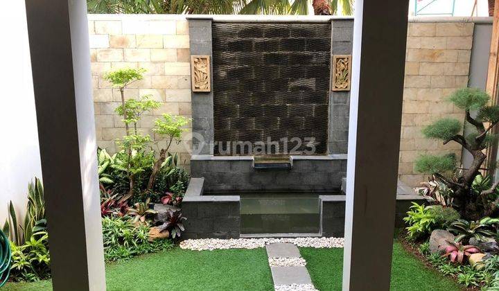 Rumah Bagus Modern di Pondok Indah Jakarta Selatan 2