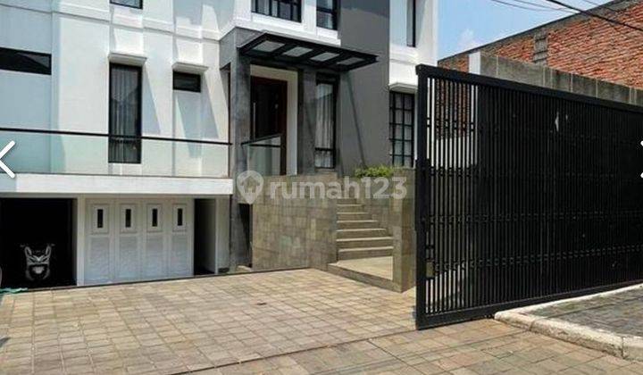 Rumah Bagus, Modern di Jl. Semarang, Menteng, Jakarta Pusat 1