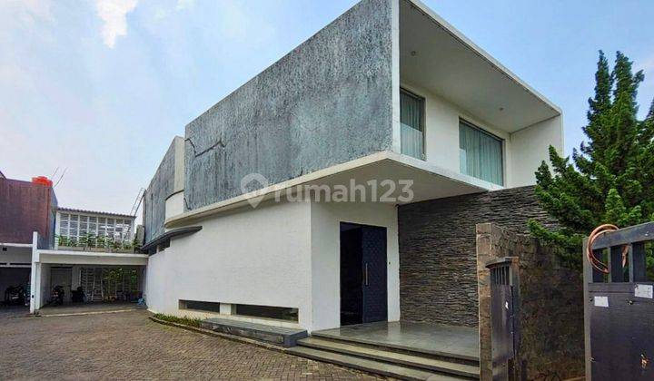 Rumah Bagus,Siap Huni *Ada Kolam Renang di Jl.Pisok, Bintaro Jaya sektor V 2