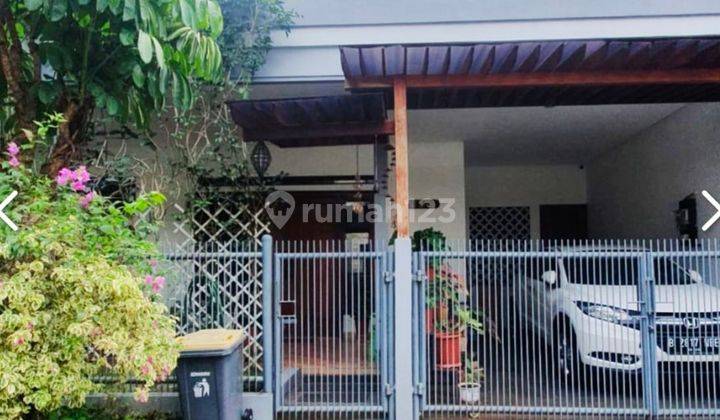 Rumah Bagus, Siap Huni, dan Asri di Taman Senayan Bintaro Jaya Sektor 9

Tangerang Selatan 2