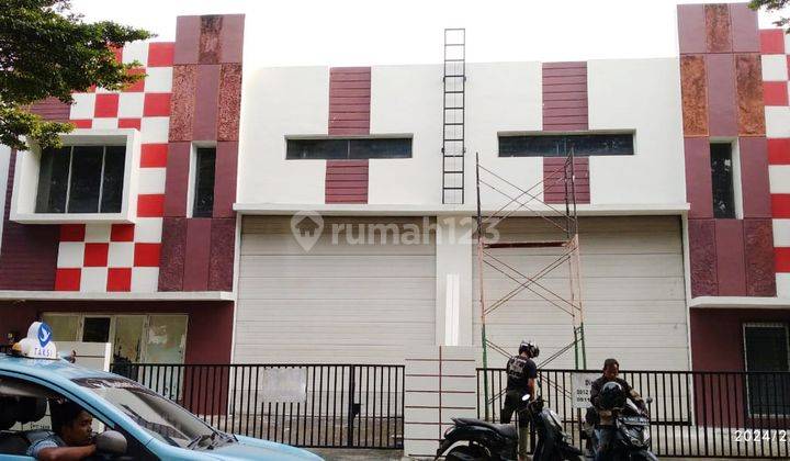 Gudang Di Lokasi Pegudangan Taman Tekno BSD Tangerang Selatan 2