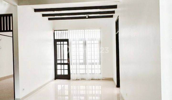 Rumah Bagus Di Jl. Puter Bintaro Jaya Sektor 5

tangerang Selatan 2