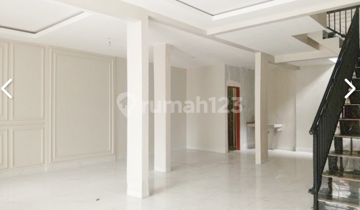 Dijual Cepat Ruang Usaha/ Rumah Di Dekat Jalan Utama, Lokasi Strategis; Dekat Sarana Akses Tol, Stasiun Krl, Mall, Rs, Sekolah Dll Di Bintaro Jaya Sektor 5