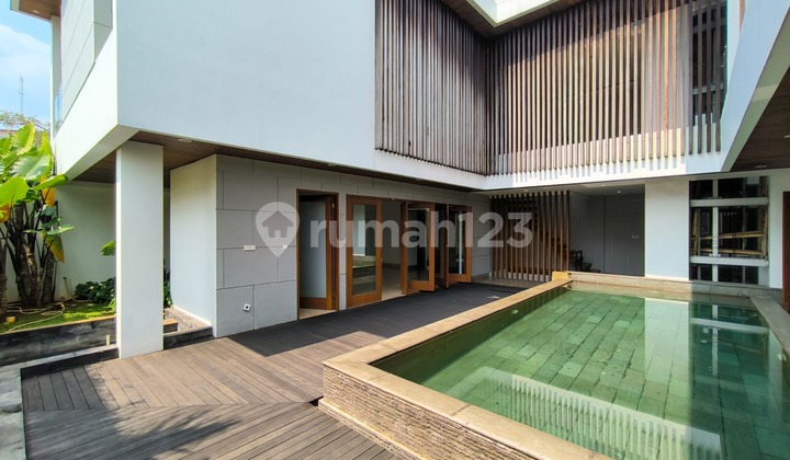 Dijual Cepat! B.u! Istimewa!!! Rumah Baru Modern Di Pondok Indah Hanya 2 Menit Menuju Pintu Tol, P, Rspi, Sekolah, Dll Di Jl. Gedung Hijau, Pondok Indah