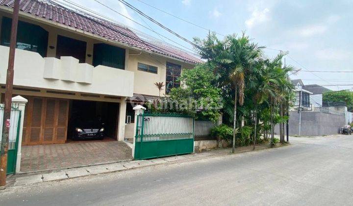 Rumah Bagus Di Jl Pulo Raya Kebayoran Baru 
jakarta Selatan, Dki Jakarta

 1