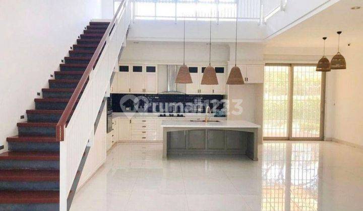 Rumah Bagus Di Cluster The Icon Simplicity Di Bsd, Tangerang

 2