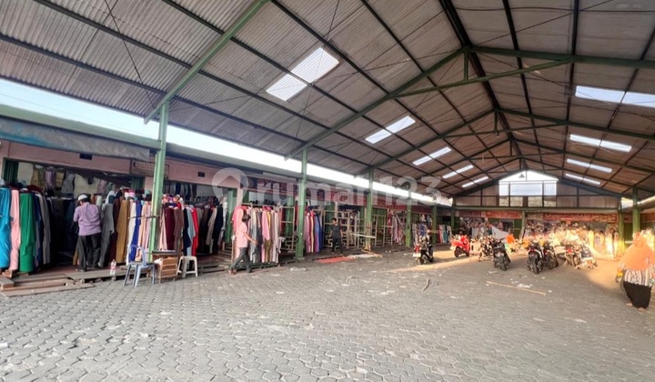 Turun Harga!! Dijual Cepat!!! Ruang Usaha Di Lokasi Strategis; Parkir Luas Di Jl Kh Wahid Hasyim, Cipadu, Tangerang Selatan, Banten Turun Harga!! Dijual Cepat!!! Ruang Usaha Di Lokasi Strategis; Parkir Luas Di Jl Kh Wahid Hasyim, Cipadu, Tangerang Selatan, Banten