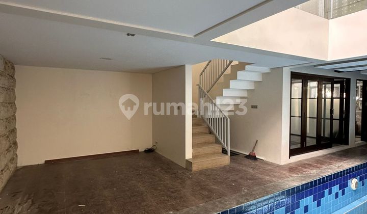 Rumah Bangunan Baru * Full Renovasi, Mewah, *Kolam Renang, Lokasi Strategis, Hanya 2 Menit Menuju Akses Tol, Stasiun KRL, Mall, Rs, Dll di Cluster Area Bintaro. 2
