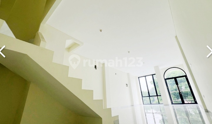 Ready-to-Use Shop House, Strategic Location on Jl Pejaten Raya South Jakarta, DKI Jakarta Ready-to-Use Shop House, Strategic Location on Jl Pejaten Raya South Jakarta, DKI Jakarta