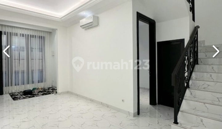 Nice House, Strategic Location; Near Toll Access, KRL Station, Bxc Mall, Rspib, Etc. Close to Stan Campus, in Bintaro Jaya 5