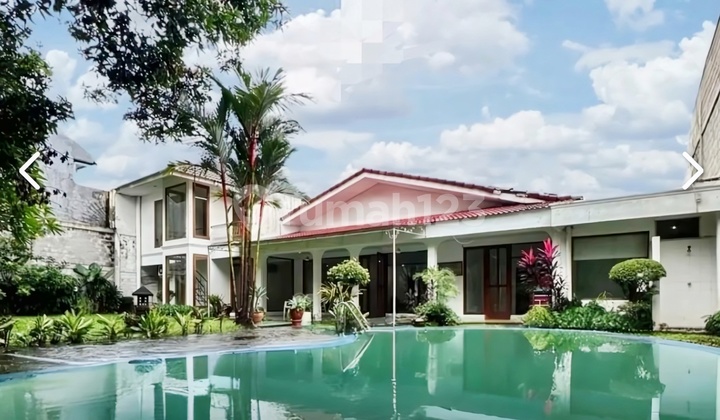 Istimewa!!! Rumah Bagus Ada Kolam Renang, Area Strategis Mudah Dijangkau Di Jl. Kemang Selatan, Jakarta Selatan