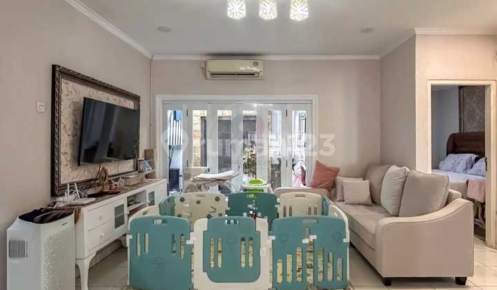 Turun Harga!! Dijual Cepat! Lokasi Strategis; Dekat Akses Tol; Stasiun Krl, Bxc Mall, Rspib, Sekolah, Dll Di Jl. Kucica, Bintaro Jaya Sektor 9 Turun Harga!! Dijual Cepat! Lokasi Strategis; Dekat Akses Tol; Stasiun Krl, Bxc Mall, Rspib, Sekolah, Dll Di Jl. Kucica, Bintaro Jaya Sektor 9